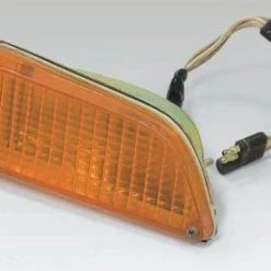 Mustang Auto Parts PARK LIGHT ASSEMBLY 1971-1972 RH