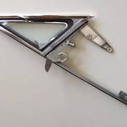 Mustang Auto Parts FRONT QUARTER VENT ASSEMBLY 1967 CLEAR GLASS LH Mustang