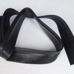 Mustang Auto Parts REAR BUMPER DUST SEAL XR-XY