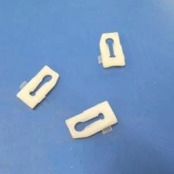 Mustang Auto Parts TOP DOOR MOULD RETAINER