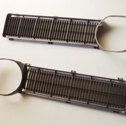 Mustang Auto Parts GRILLE INSERT ARGENT XY