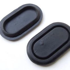 Mustang Auto Parts REAR SHOCKIE COVER PLUG OVAL 86 X 48 Mm (hole Size)