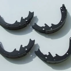 Mustang Auto Parts BRAKE SHOE KIT SMALL BLOCK V8